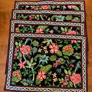 Set of 4, Like New Vera Bradley Placemats in Botanica (Spring 2007)